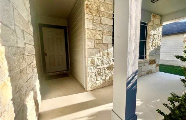 738 Great Oaks Drive Gallery 2
