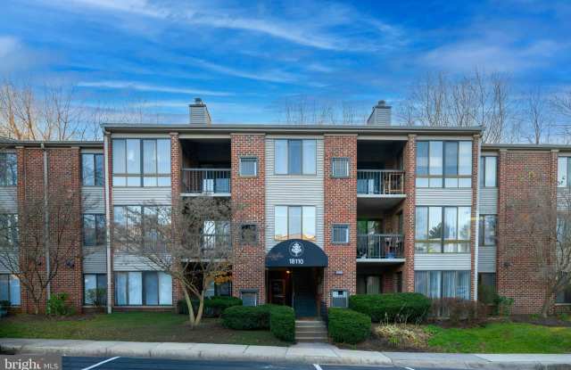 18110 CHALET Drive unit: 301 - 18110 Chalet Drive, Germantown, MD 20874