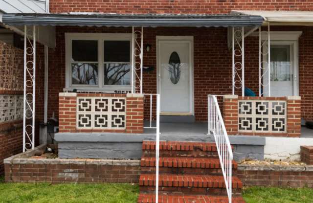 Three-Bedroom House in Dundalk photos photos