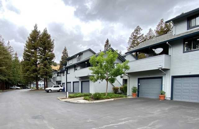 Beautifully Renovated One Bedroom Napa Condo - 37 Village Parkway, Napa, CA 94558