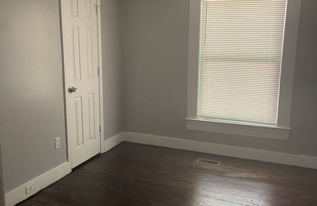 1917 Lathrop Street Southeast - B Gallery 3