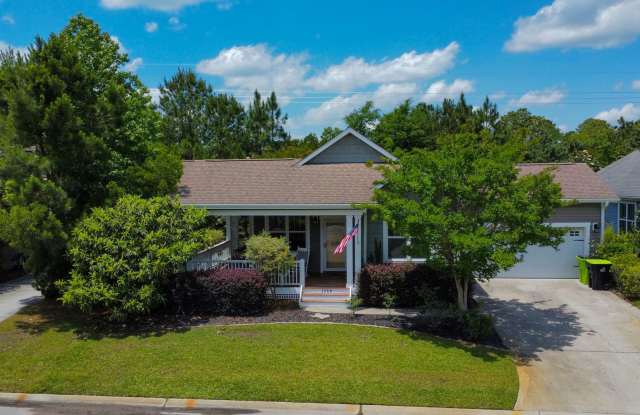 Cozy 3 Bedroom, 2 Bath, Fenced in Backyard in the Neighborhoods of Holly Ridge photos photos