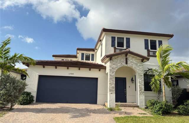 12948 SW 229th St photos photos