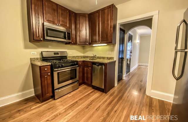 2106 W Ainslie St photos photos