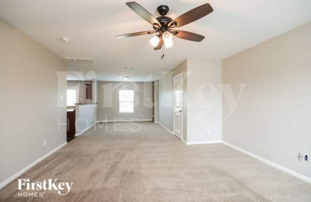 8015 Crustacean Road Gallery 4