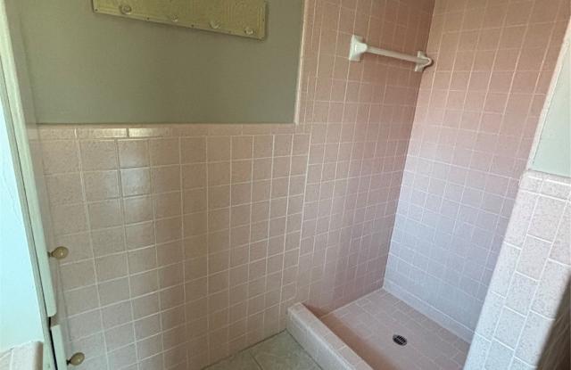 627 S Rough Creek Court Gallery 3