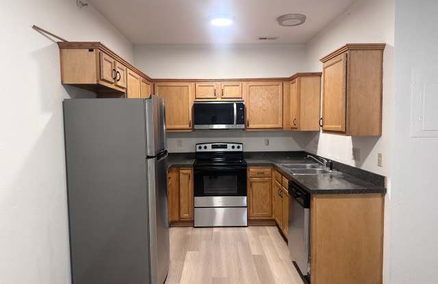 2 Bed | 1 Bath Apartment on the 1st Floor in Grain Valley at the Creekside Village Apartments Gallery 1