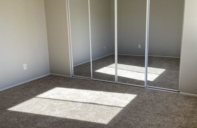 2850 Tachevah Duplex Gallery 3