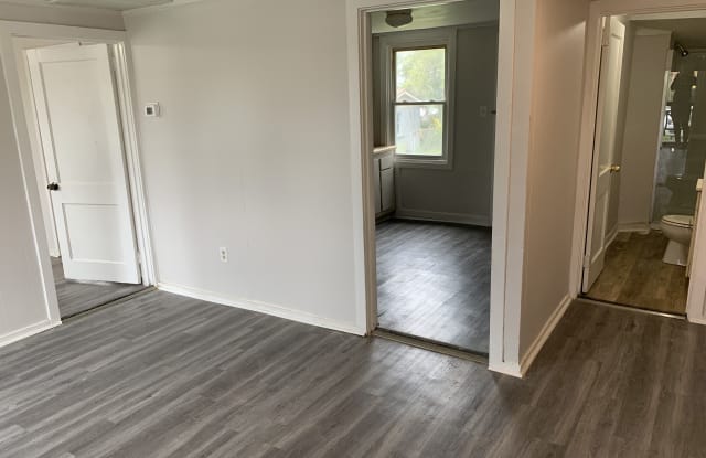 117 Kingman Ave - 117 Kingman Avenue, Savannah, GA 31408