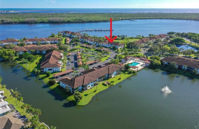 6102 SE Landing Way photos photos