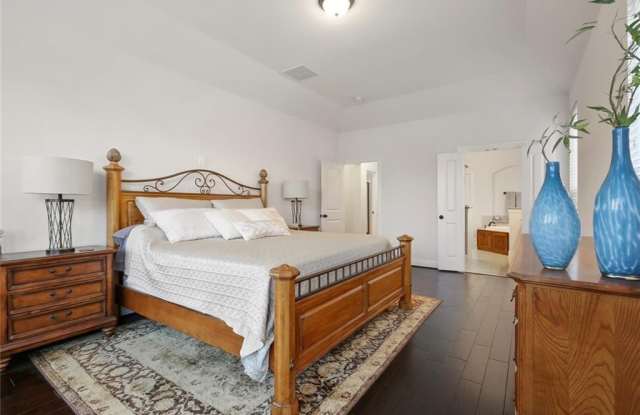 2971 Izabella Court Gallery 3