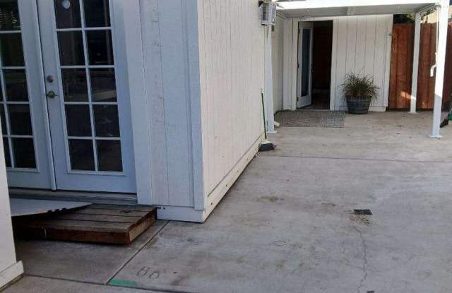 Great over sized ADU separate with private yard photos photos