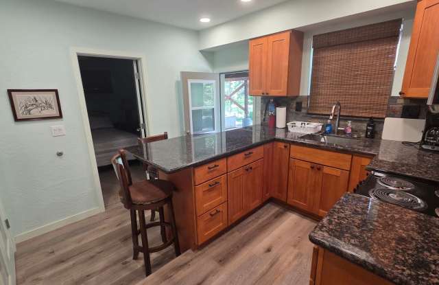 1 Bedroom, 1 Bathroom Apartment – Twain Harte, CA – $1,850/Month (All Utilities Included) Gallery 4