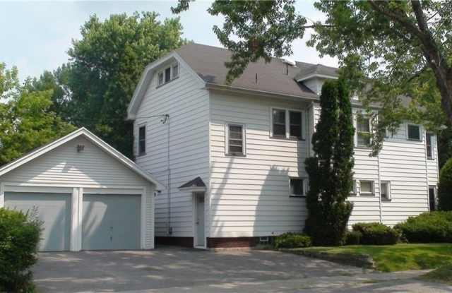 1067 N Winton Road photos photos