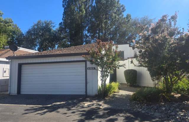 Charming Single Story 3 Bed 2 Bath House photos photos