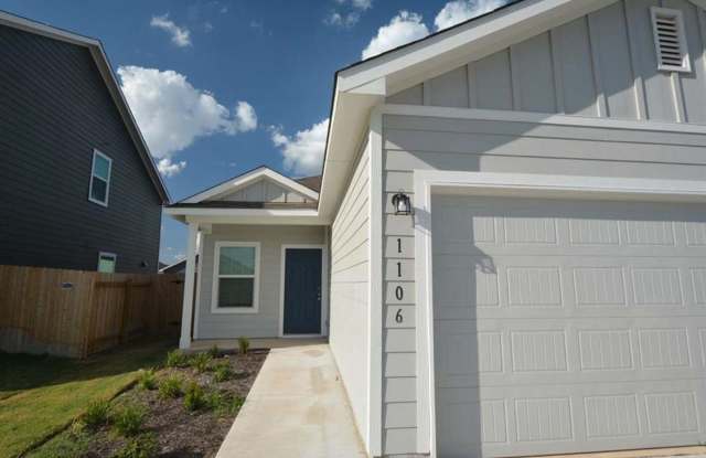 Excellent single 3 bedroom 2 bath in Bastrop photos photos