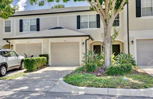 2 BR /2.5 BA Townhome with Garage photos photos