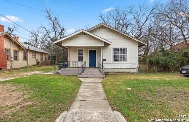 2514 E Houston - 2514 East Houston Street, San Antonio, TX 78202