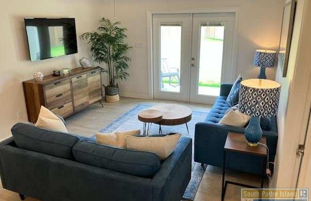 15 North Bay Hill Dr. - 15 South Bay Hill Drive, Laguna Vista, TX 78578