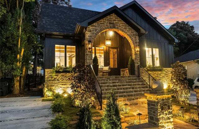 705 S torrence Street photos photos