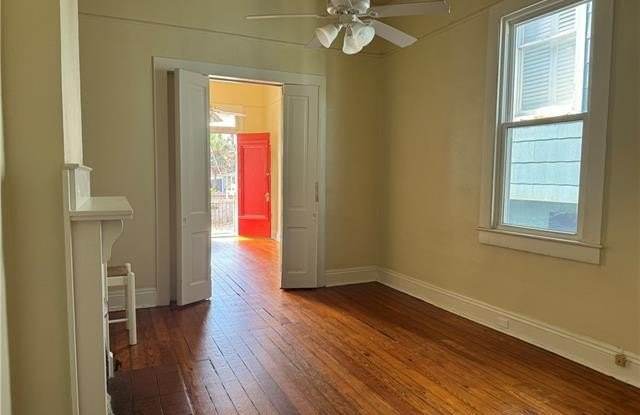 3823 CLEVELAND Avenue Gallery 4