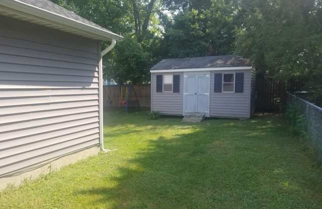 4609 Packard Road Gallery 4