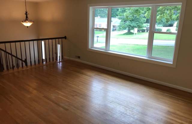 113 KINGSLEY Road SW Gallery 4