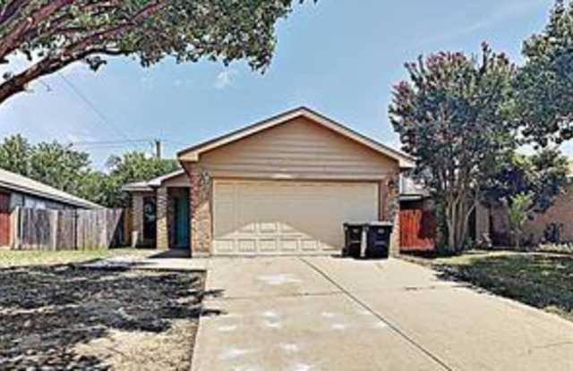 1021 Olivewood Lane - 1021 Olivewood Lane, Fort Worth, TX 76140