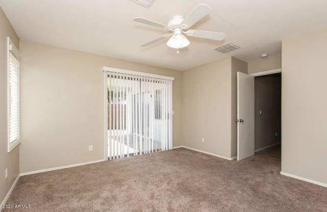 12747 W SHARON Drive Gallery 4