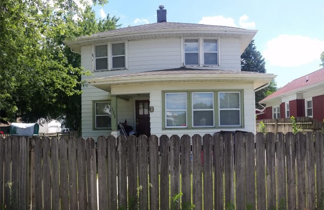 122 Williston Ave Gallery 1