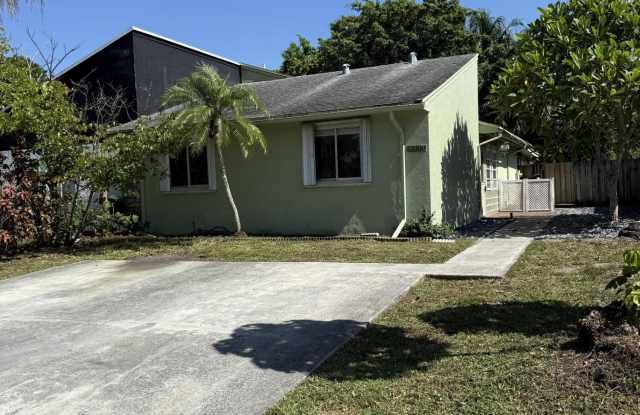 4565 NW 3rd Drive photos photos