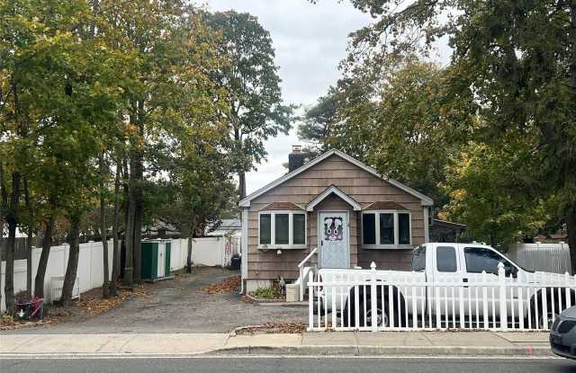 178 Commack Road photos photos