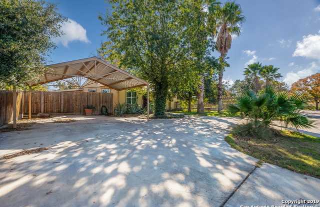 108 LARCHMONT DR Gallery 2