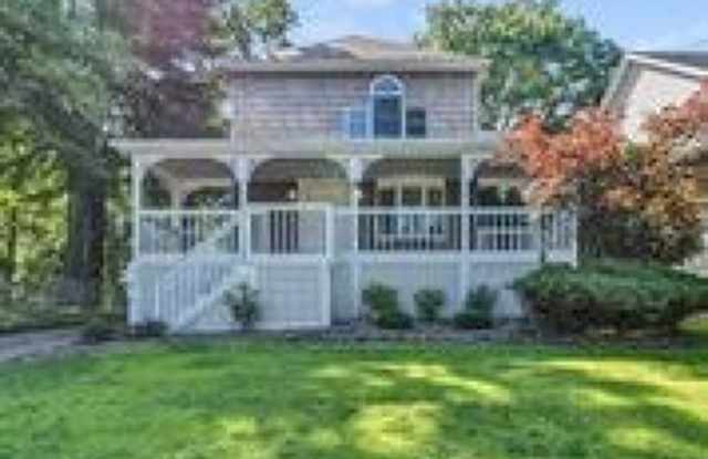 8 FOREST AVE - 8 Forest Avenue, Essex County, NJ 07052