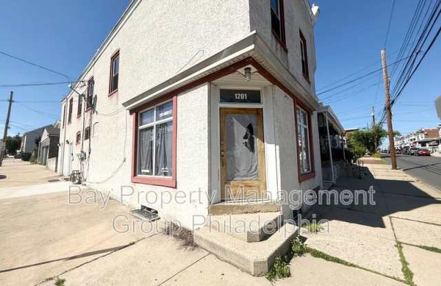 1201 Arch St Gallery 3