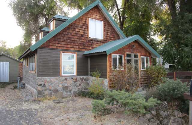 Custom 3 Bedroom Home Near Ochoco Creek Park - Available Soon! photos photos