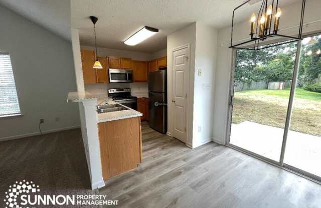 5818 Hewitt Drive Gallery 3
