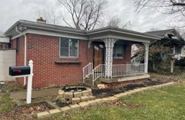 Spacious 3 BR Ranch photos photos