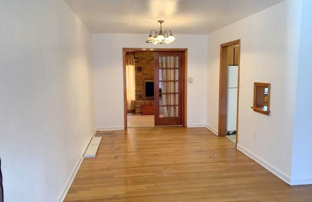 11725 FOREST HILLS DRIVE Gallery 3