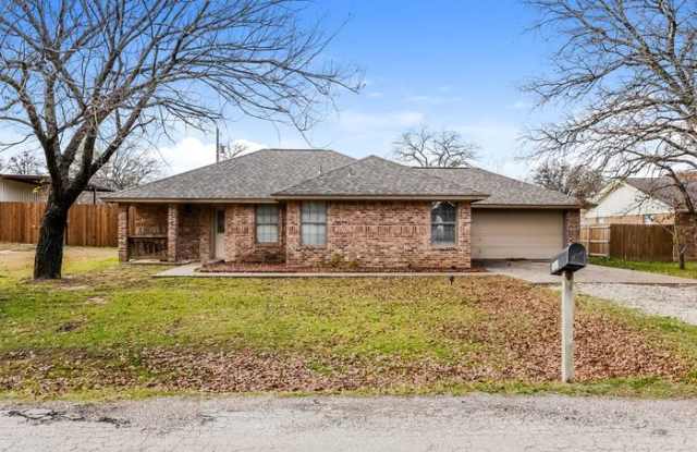 413 Maplewood Street photos photos