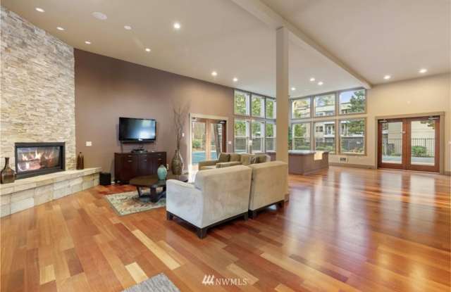22910 90th Avenue West Gallery 4