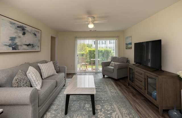 The Summit at Owings Mills Apartments Gallery 2
