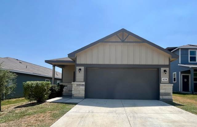 3/2 Single Story Conveniently Locate to Highway yet Tucked away in the Community! New HEB Coming Soon! Gallery 3
