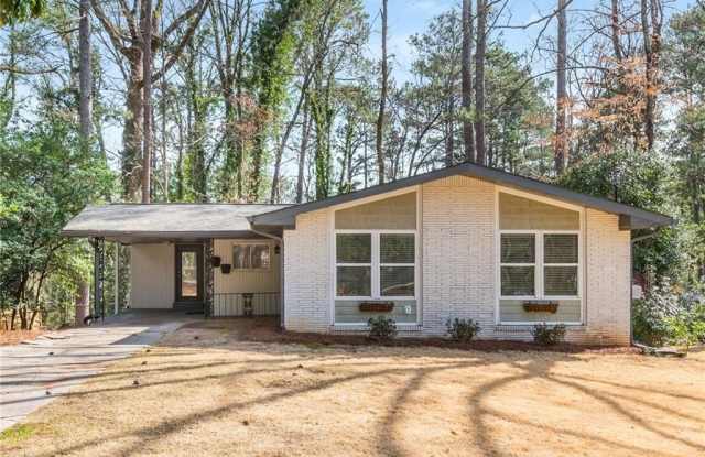 2542 Warwick Circle NE photos photos