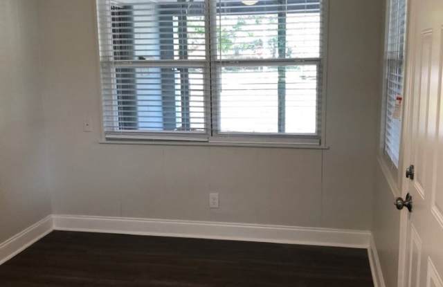 6364 Solandra Drive Gallery 4