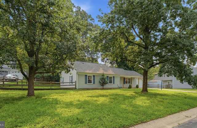 3525 SMOKE TREE Court Gallery 4