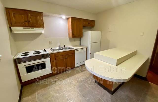 2862 S Rogers photos photos