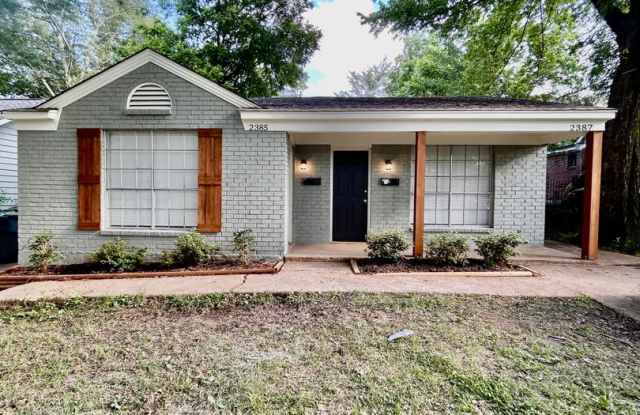 Beautiful 2-bedroom 1.5 bath duplex in Mid-Town photos photos