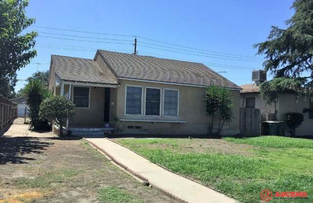 Cozy Home Off Truxtun and Oak! photos photos