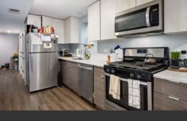 2332 W. 18th Place #1R - - 2332 West 18th Place, Chicago, IL 60608